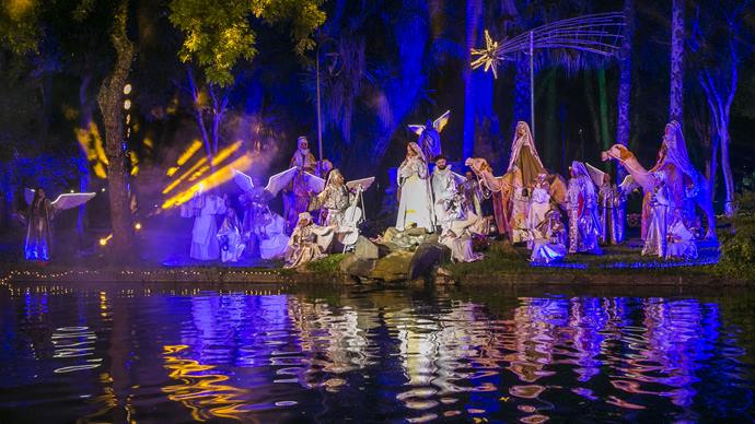 Encenação dos Reis Magos estreia nesta quinta no Passeio Público de Curitiba, e no Centro tem concerto beneficente de Natal. Foto: Pedro Ribas/SMCS