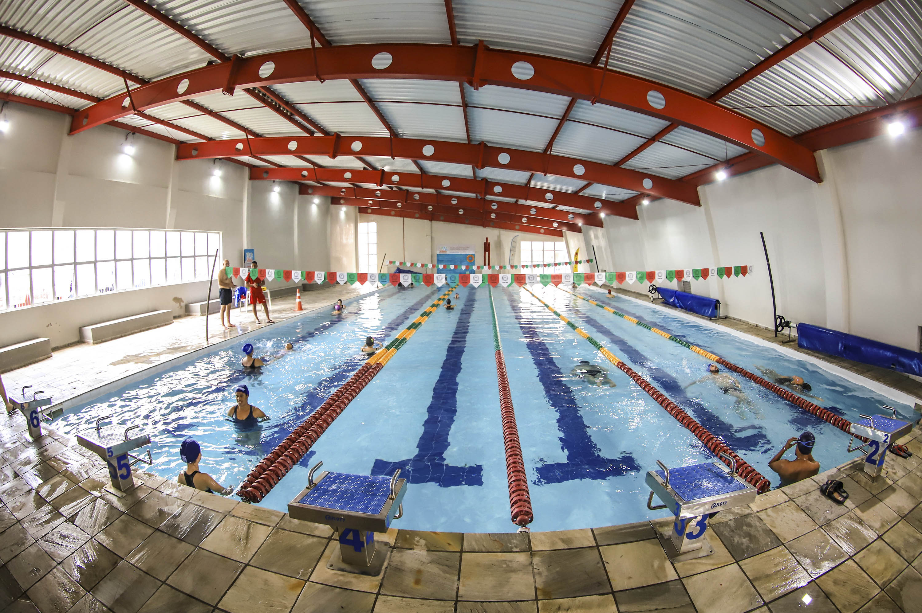 Loja de piscinas se destaca pela segurança de seus equipamentos em Campo  Grande