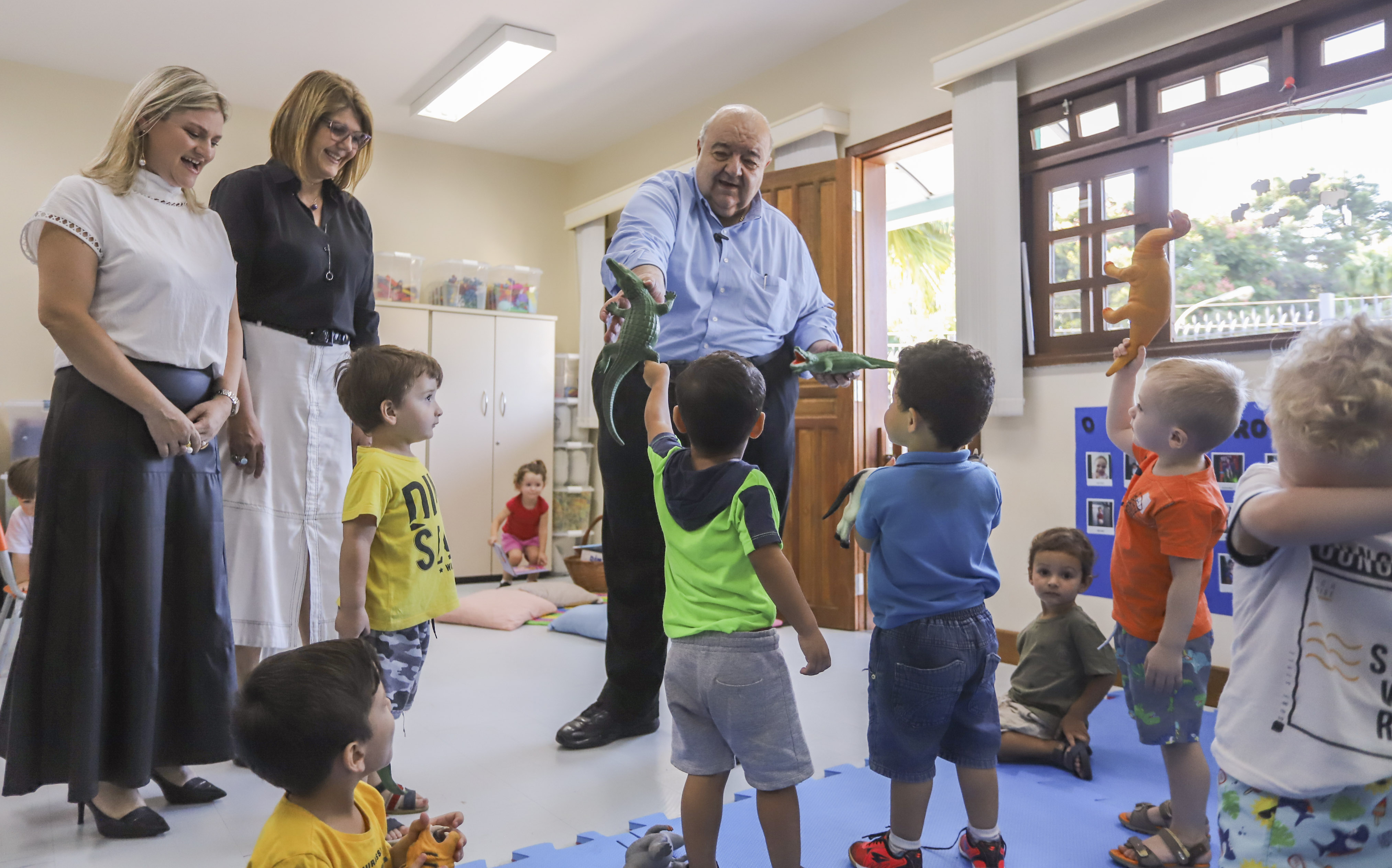 Prefeitura abre o 234º CMEI de Curitiba para atender 340 crianças ...