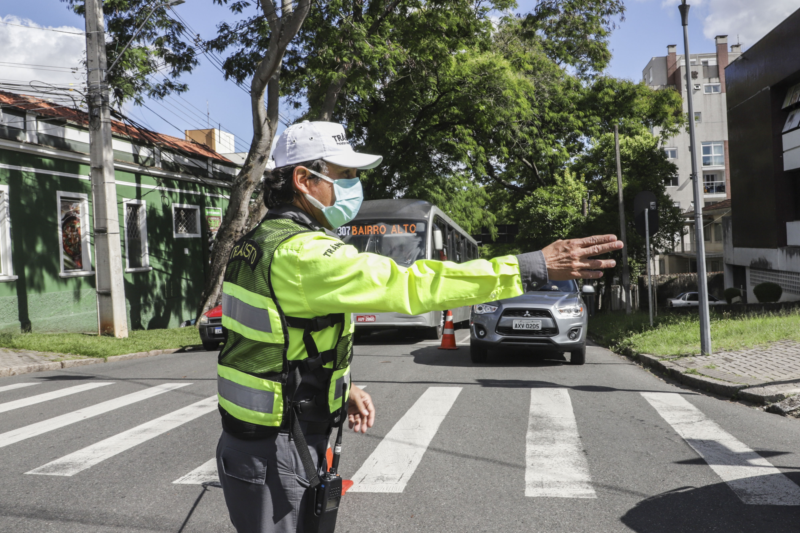 Rua importante do Bairro Alto terá intervenção para obras de segurança viária em Curitiba. Foto: Hully Paiva/SMCS (arquivo)